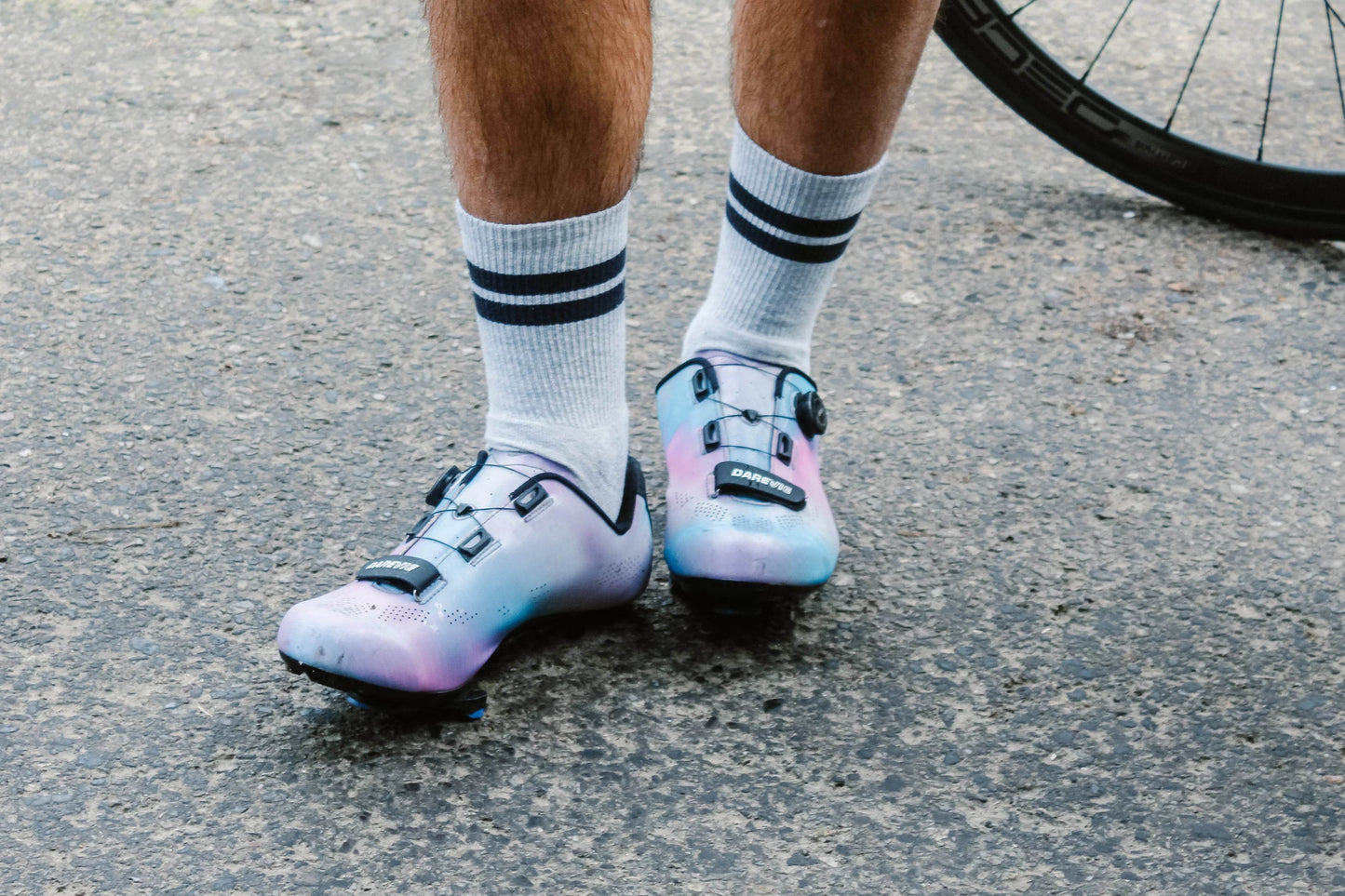 DAREVIE Road Cycling Shoes Pearl Colorful Chameleon Cycling Shoes Light Reflective Cycling Shoes Racing Bike Shoes LOOK SPD-SL - KICKSTART